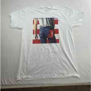 Bruce Springsteen 2012 Born in The USA T Shirt


SIZE XL


American apparel